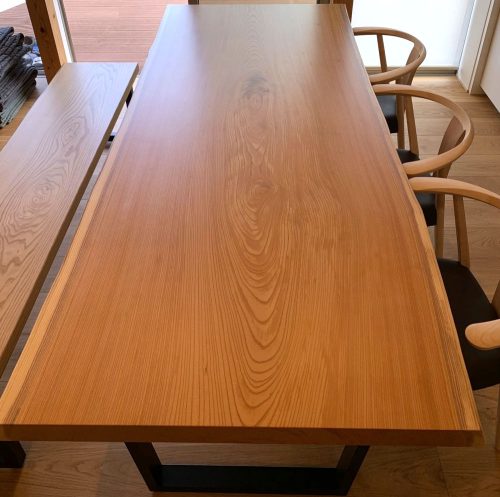 ケヤキテーブル　ウレタン塗装