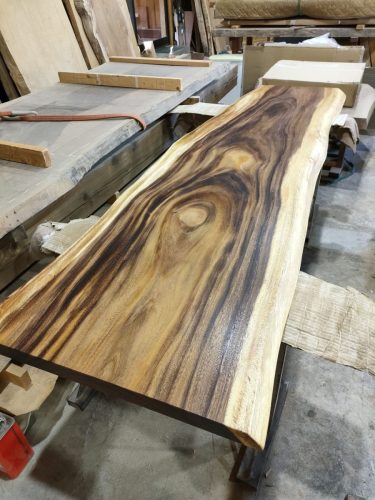 モンキーポッド　テーブル天板　ガラス塗装