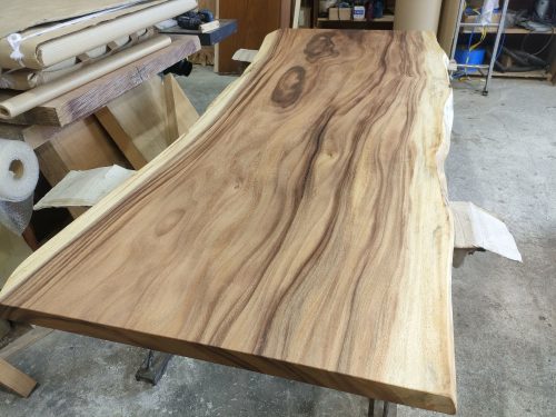 モンキーポッド　テーブル天板　ガラス塗装